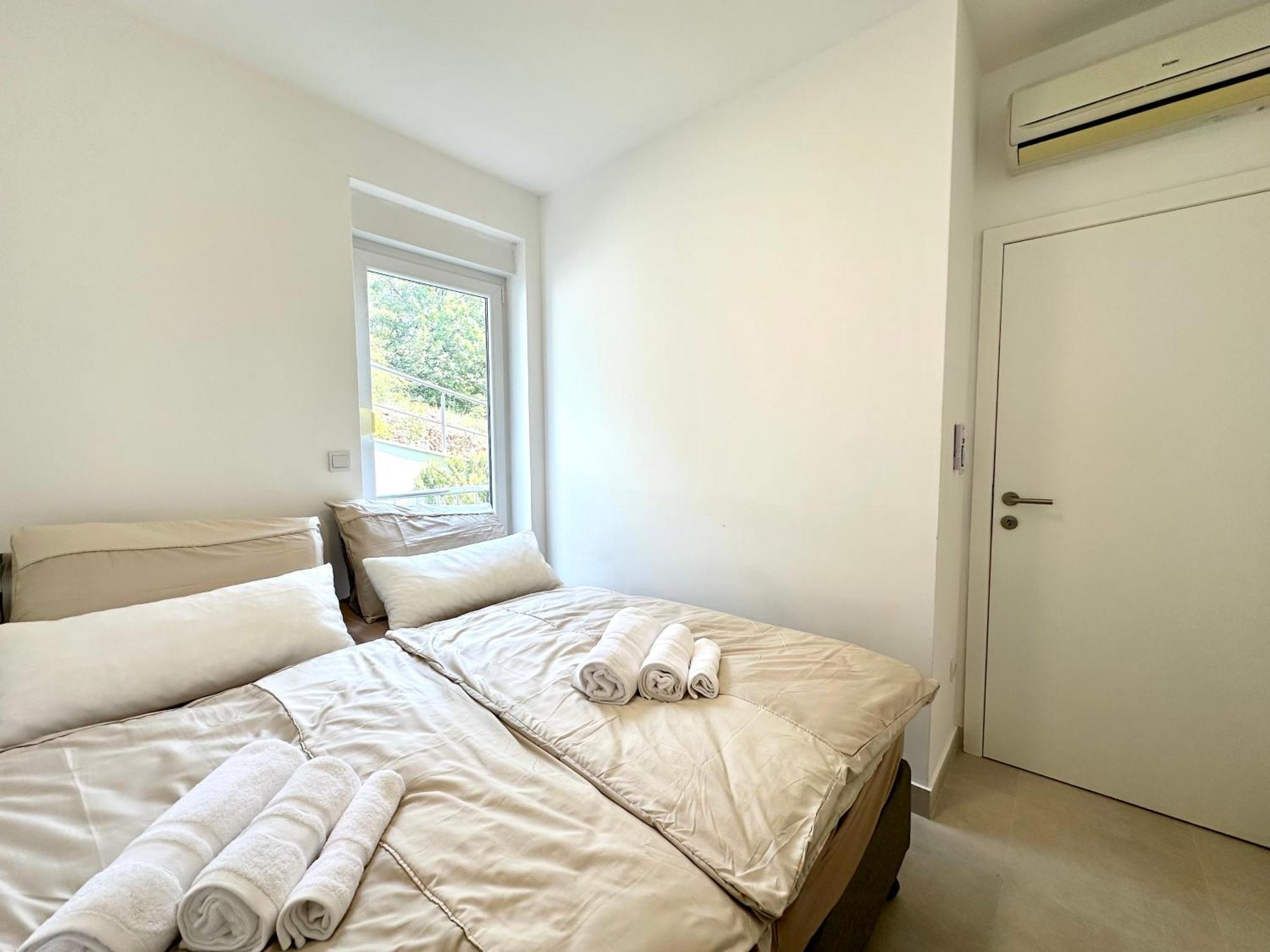 The View Apartment With Pool - Crikvenica Exterior photo