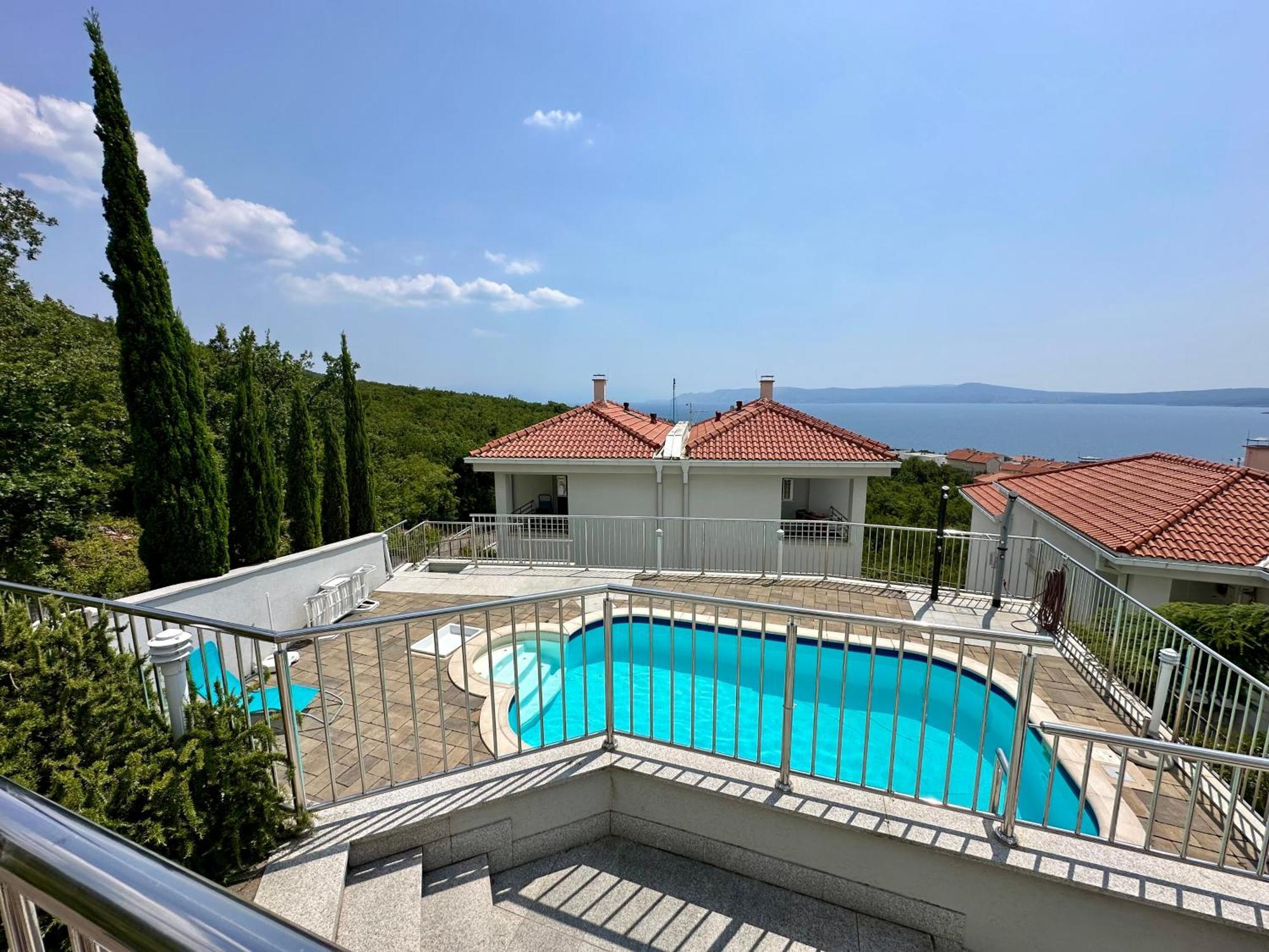 The View Apartment With Pool - Crikvenica Exterior photo